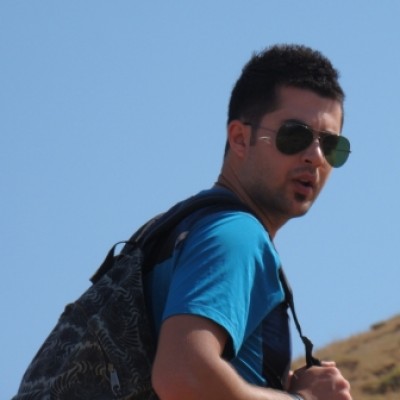 سینا طاهری